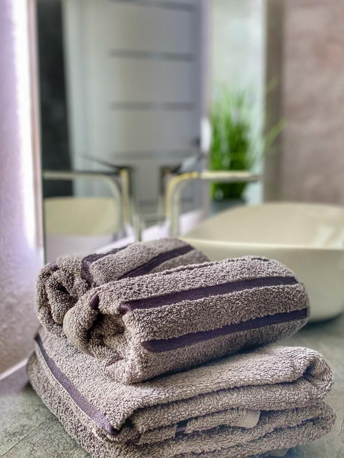 Apartament Bialy Z Jacuzzi Cracóvia Exterior foto